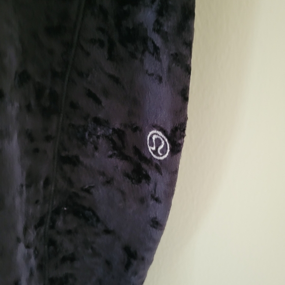 Lululemon athletica ready to crush velvet joggers - Picture 8 of 11